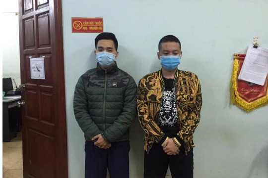 Tạm giữ nhóm thanh niên tụ tập hát karaoke, chống đối cảnh sát khi bị nhắc nhở