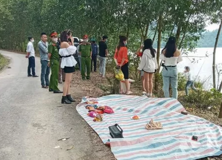 Xử phạt nhóm người không đeo khẩu trang, tụ tập đi dã ngoại trong thời gian cách ly xã hội