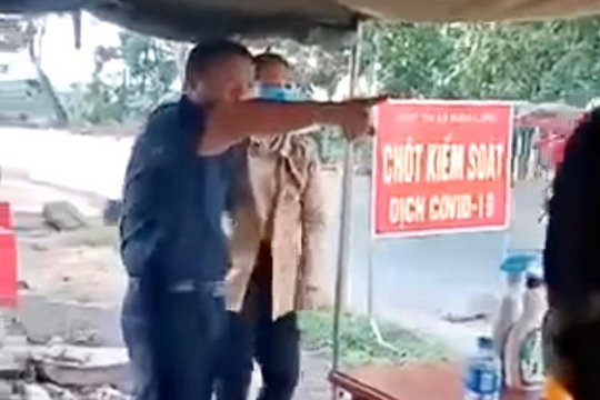 Cách hết chức vụ trong Đảng của Phó Chủ tịch HĐND huyện chống đối đo thân nhiệt