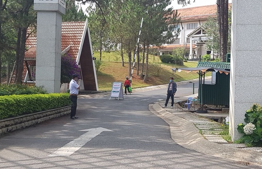 Khởi tố người đàn ông hành hung bảo vệ khi được yêu cầu đo thân nhiệt