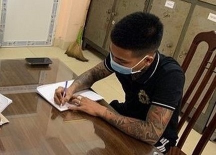 Nam thnah niên bị phạt 26,5 triệu đồng vì đưa tin sai sự thật