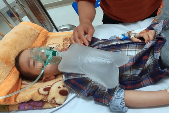 Bé trai 4 tuổi ngộ độc nguy kịch vì uống nhầm thuốc cai nghiện