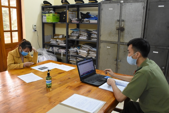 Người phụ nữ bị phạt 7,5 triệu đồng vì đăng nội dung xúc phạm công an trên Facebook