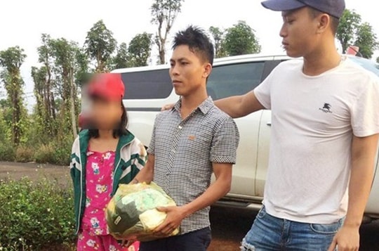 Khởi tố gã đàn ông dụ dỗ nữ sinh lớp 8 bỏ nhà đi, chung sống như vợ chồng