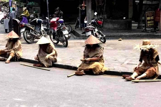 Nhóm người cải trang để ăn xin ở Hội An bị phạt 67,5 triệu đồng