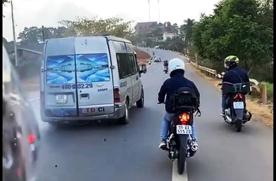 Truy tìm nhóm phượt thủ hung hăng ném đá xe khách trên Quốc lộ 20