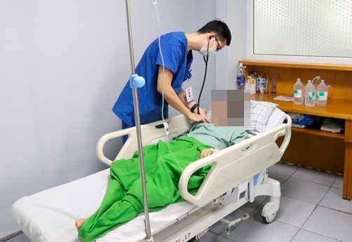 Cứu sống nam thanh niên bị điện giật hôn mê sâu