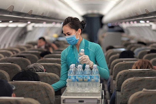 Thêm 4 ca mắc COVID-19 mới, 2 ca là tiếp viên Vietnam Airlines