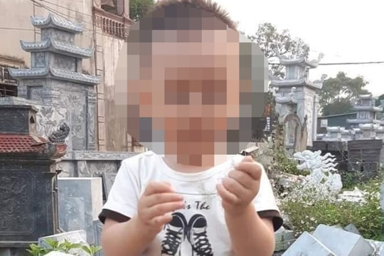 Bé trai 18 tháng tuổi tử vong thương tâm do uống tinh dầu đen đuổi muỗi