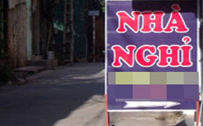 Mâu thuẫn chuyện tình cảm, cô gái 19 tuổi đâm bạn tử vong trước nhà nghỉ