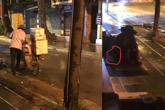 Trong đêm mưu sinh mưa gió, người đàn ông bán bánh bao có hành động khiến tất cả ấm lòng