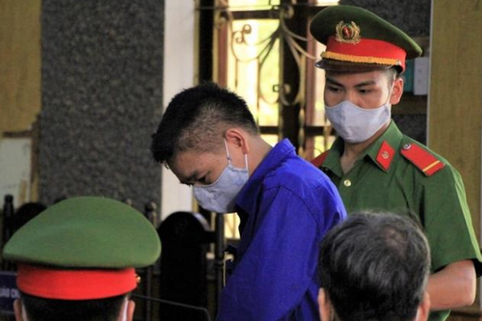 Xét xử gian lận thi cử ở Sơn La: Cựu Phó giám đốc Sở GD&ĐT tố bị ép cung