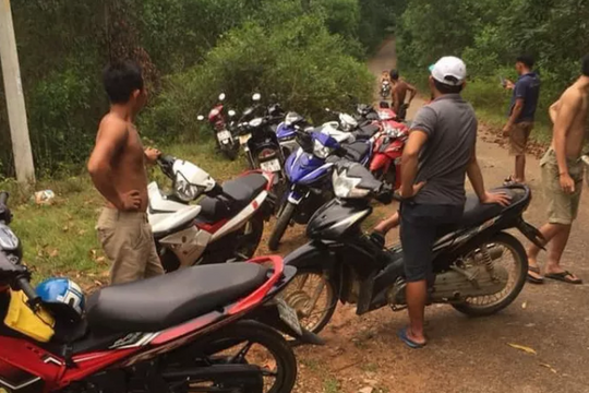 Đi câu cá, 2 học sinh lớp 12 đuối nước tử vong