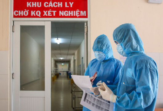 25/49 bệnh nhân COVID-19 đang điều trị âm tính với SARS-CoV-2