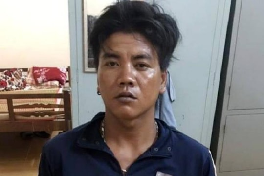 Người cha đánh con gái tàn bạo như kẻ thù phải đối diện với hình phạt nào?