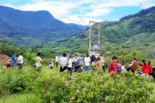 Bắt chim ở trạm biến áp, học sinh lớp 5 bị điện giật tử vong