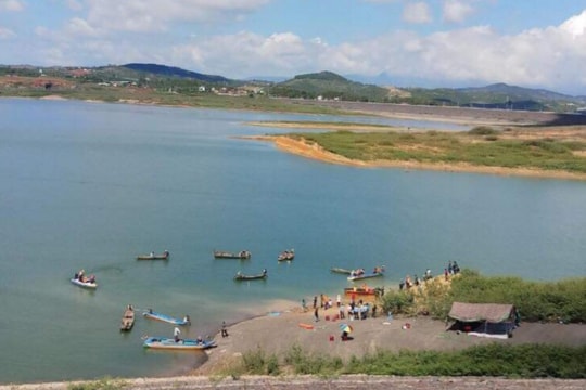 Liên tiếp xảy ra đuối nước thương tâm khiến nhiều học sinh tử vong