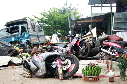 Khởi tố vụ án, tạm giữ tài xế xe tải gây tai nạn khiến 5 người chết ở Đắk Nông