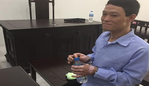 Kẻ tưới xăng thiêu chết con riêng của vợ lĩnh án tử hình