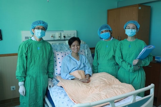 Phẫu thuật ghép thận thành công cho bệnh nhân được chính mẹ ruột hiến thận