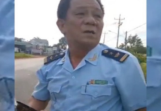 Đình chỉ công tác Phó Chi cục Hải quan gây tai nạn rồi bỏ chạy