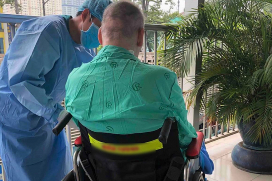 Phi công người Anh mắc COVID-19 hồi phục tốt, dự kiến về nước ngày 12/7