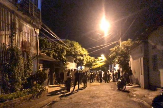 Bắt nhóm côn đồ dùng dao, bom xăng hỗn chiến trong đêm