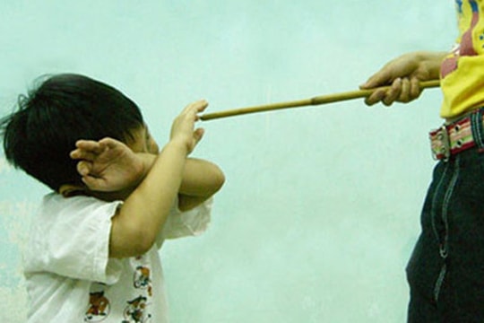 Bảo vệ trẻ em: Đừng hô khẩu hiệu suông!