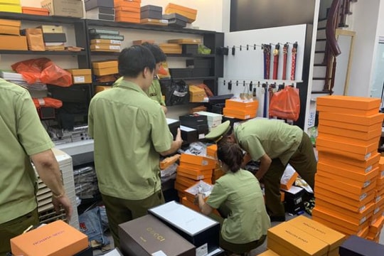 Phát hiện kho hàng nhái khổng lồ ở Bắc Ninh, bán 30 nghìn đơn thu 10 tỷ/tháng