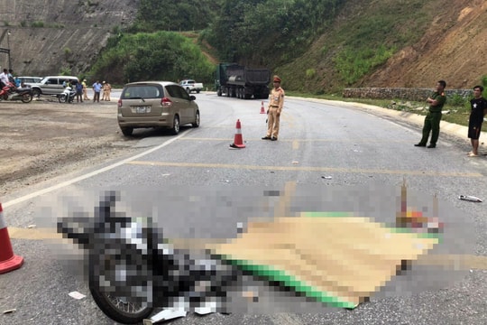 Va chạm với xe đầu kéo, người phụ nữ quốc tịch Mexico tử vong