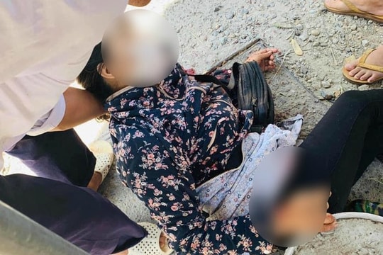 Hà Nội: Mâu thuẫn tranh giành khách, người phụ nữ bán hoa quả bị đâm nguy kịch