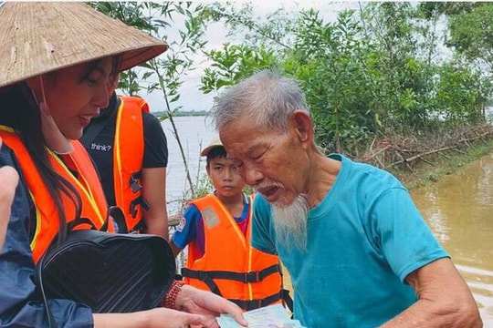Luật sư khẳng định: Thủy Tiên kêu gọi quyên góp ủng hộ miền Trung không vi phạm pháp luật 
