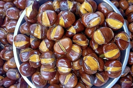 Dân buôn tiết lộ chiêu 'phù phép' hạt dẻ Trung Quốc khiến người mua sập bẫy