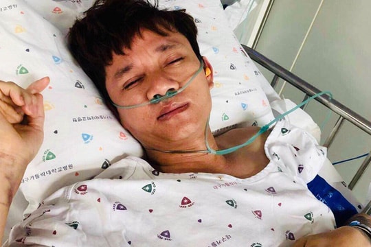 Nước mắt người mẹ già khi con cả vừa mất, con út đã phải nhập viện vì u não