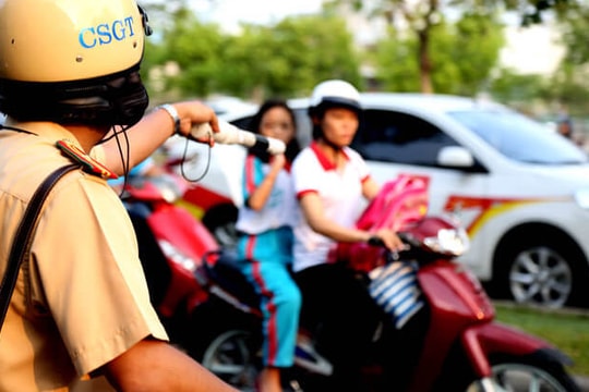 Xử nghiêm tài xế không chấp hành hiệu lệnh CSGT