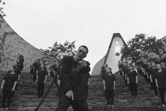 Wowy và MV Hướng Dương truyền động lực cho giới trẻ