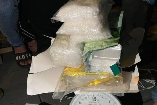 Mua 3,5kg ma túy để bán trong dịp Tết