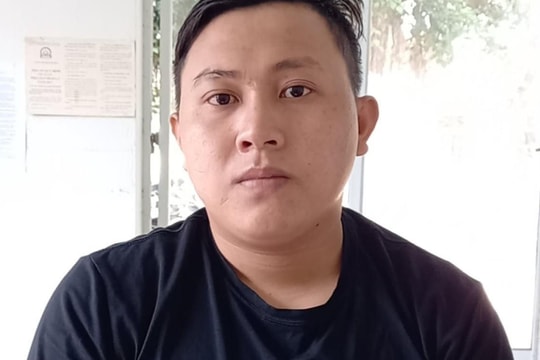 Tạt xăng đốt chị họ vì món nợ 5 triệu đồng