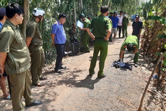 Bị phát hiện, “cẩu tặc” bắn chết chủ nhà