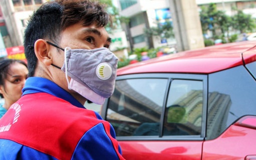 Giá xăng giảm lần đầu tiên sau 5 tháng?