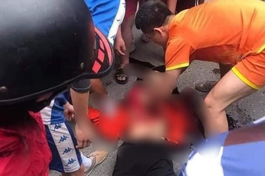 Nam sinh lớp 9 bị đâm chết khi chơi thể thao