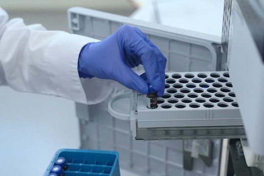 Thêm 1 ca nhập cảnh mắc COVID-19, Việt Nam có 2.785 ca bệnh 