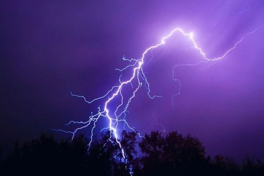 Sét đánh chết 1 người đàn ông ở xã "tâm dịch" tỉnh Điện Biên