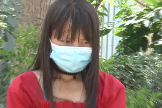 Cô gái 18 tuổi trốn khỏi khu cách ly