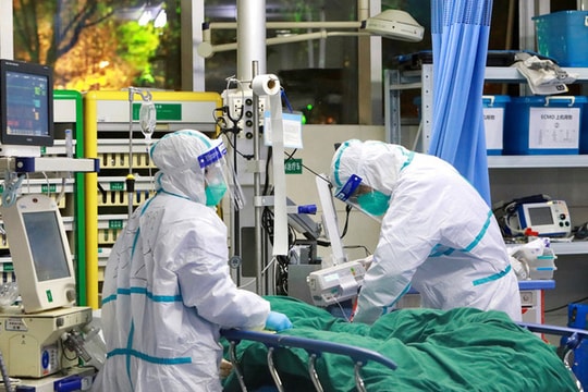 Thêm 2 ca mắc COVID-19 có bệnh lý nền nặng tử vong