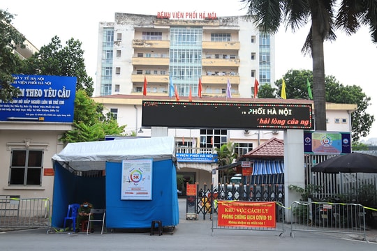 Bệnh viện Phổi Hà Nội thêm 15 ca dương tính SARS-CoV-2, cách ly y tế toàn viện