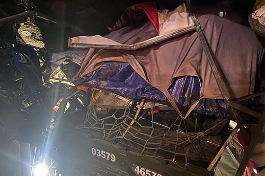 Đi xe ba gác về quê, cả gia đình 5 người gặp nạn thương tâm