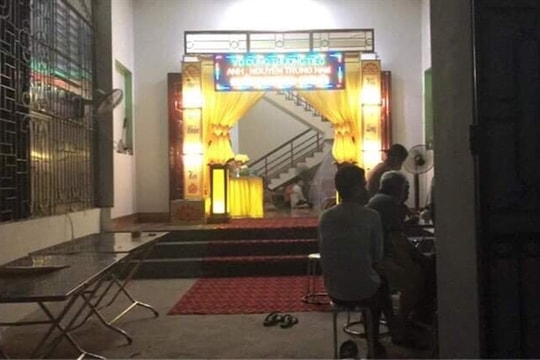 Mâu thuẫn trong lúc đá bóng, nam sinh lớp 12 bị bạn đâm chết