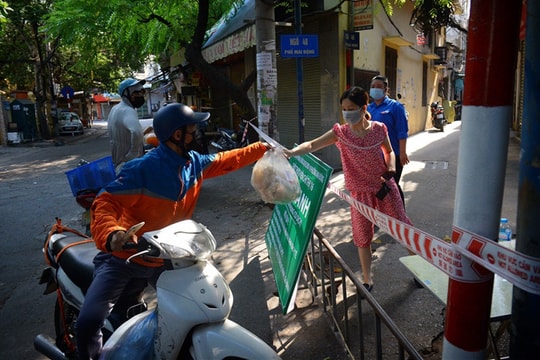 Ảnh: 50 chốt ‘vùng xanh’ phòng chống COVID-19 đầu tiên tại Hà Nội