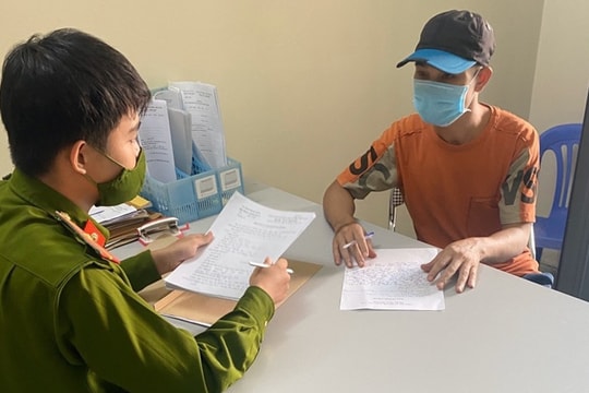 Người trốn khỏi khu vực phong tỏa về quê dự lễ đổ mái nhà bị phạt 17,5 triệu